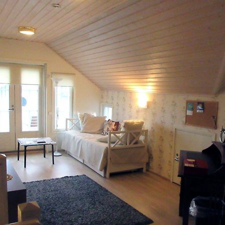 Turusensaha Guesthouse Oulu Buitenkant foto