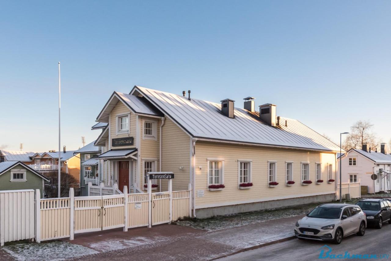 Turusensaha Guesthouse Oulu Buitenkant foto