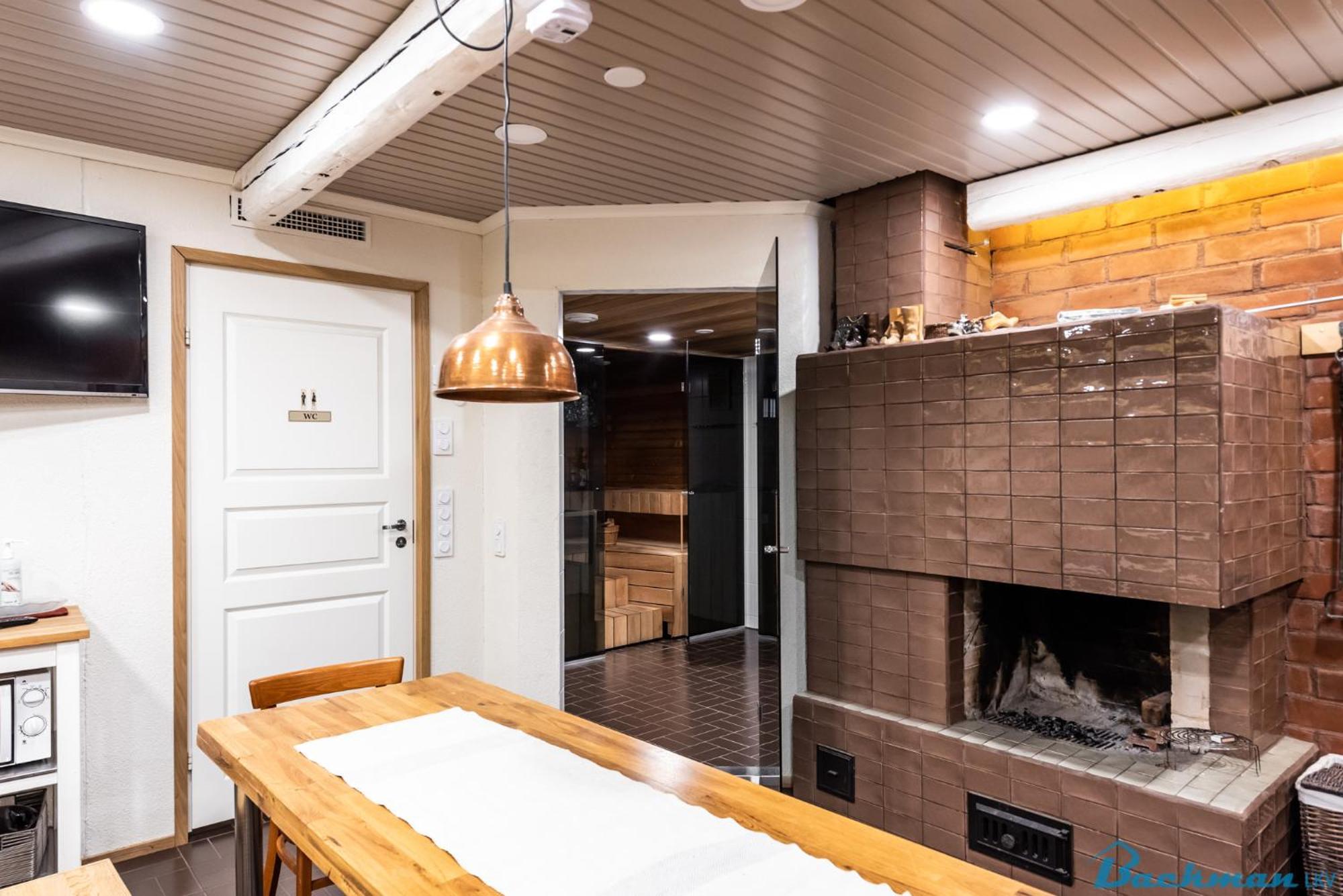 Turusensaha Guesthouse Oulu Buitenkant foto