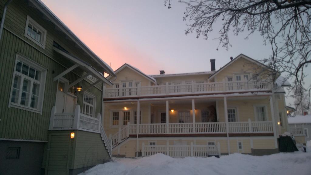 Turusensaha Guesthouse Oulu Buitenkant foto